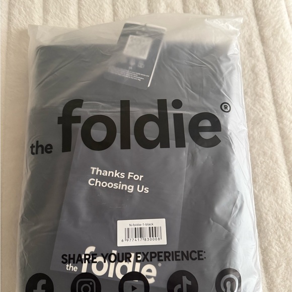 Black FoldieTravel Bag - Picture 5 of 6